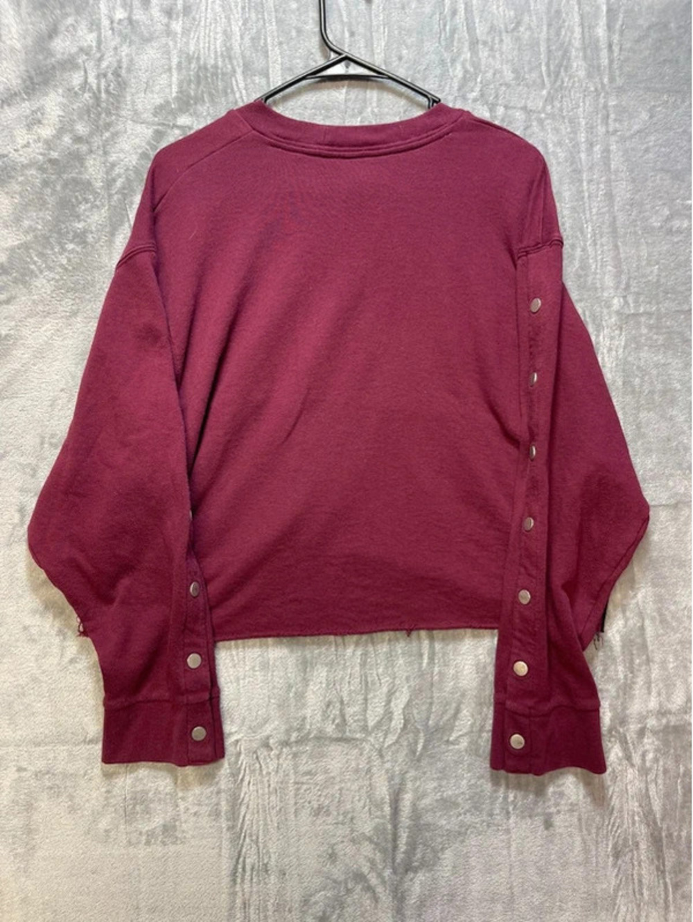 PINK Victoria's Secret Women's Colorblock Snap Sleeve Cropped Sweatshirt Large - Picture 2 of 10